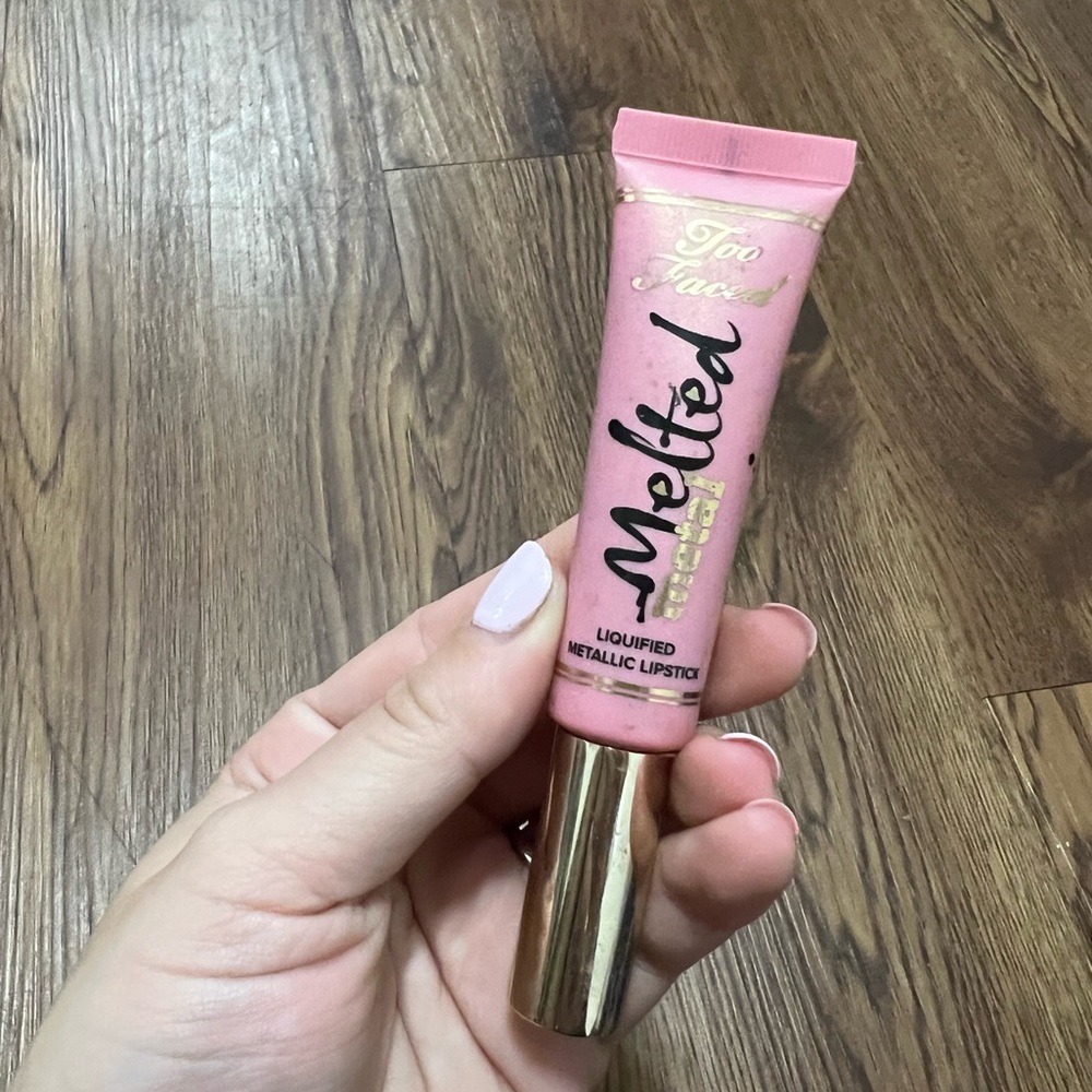 Too Faced Melted Metal Liquified Metallic Lipstick Peony